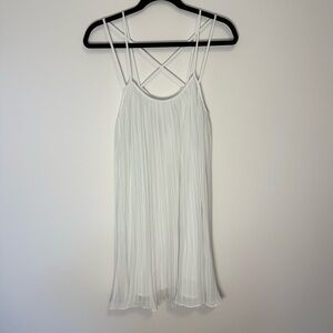 BCBGenaration Elegant White Pleated Women's Top/Dress Size M